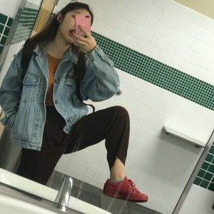 Meet your Posher, Huong